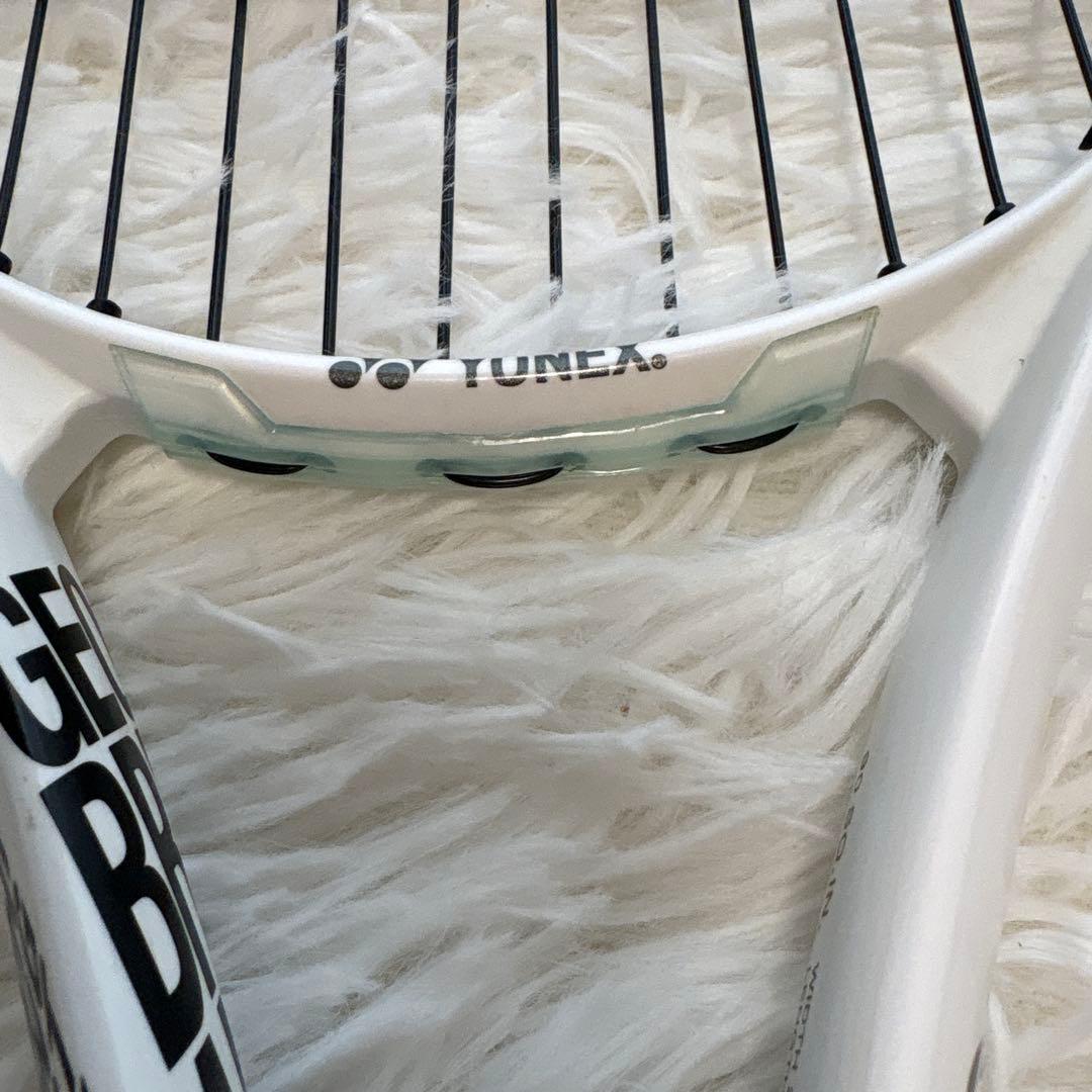 YONEX ソフトテニスラケット　ジオブレイク70V ホワイト　軟式　ヨネックス