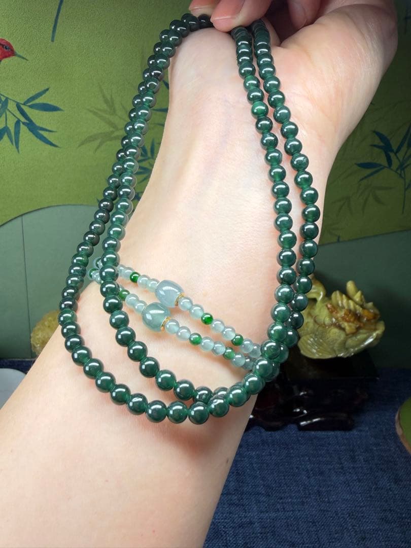 新入荷❣️天然本翡翠　瑞々しい氷藍緑色翡翠ネックレス 鑑定書付き