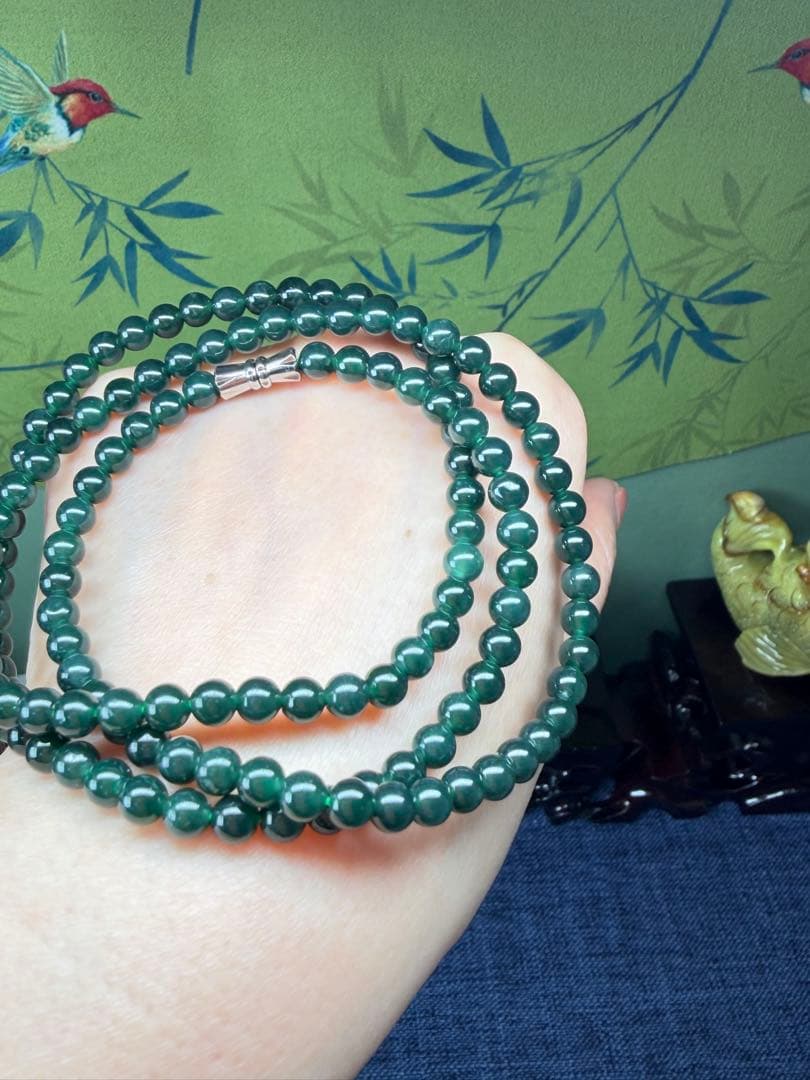 新入荷❣️天然本翡翠　瑞々しい氷藍緑色翡翠ネックレス 鑑定書付き