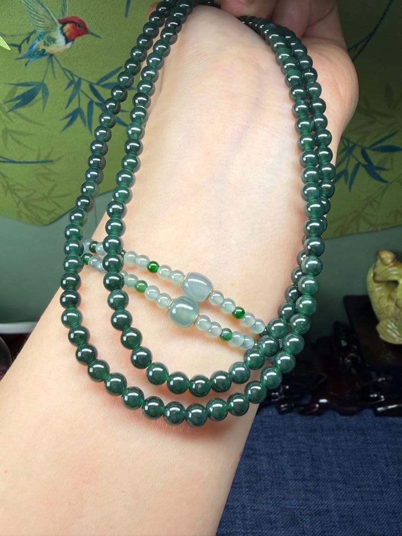新入荷❣️天然本翡翠　瑞々しい氷藍緑色翡翠ネックレス 鑑定書付き