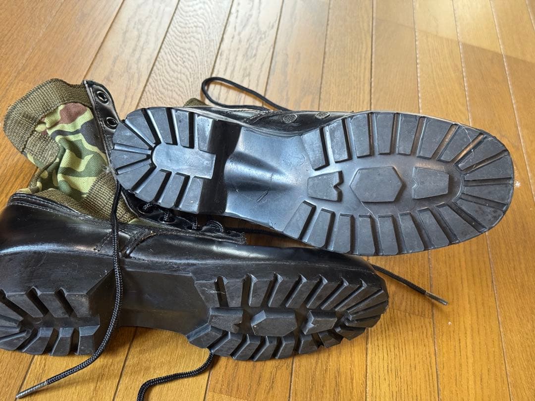 219 ジャングルブーツ 迷彩 サイズ　US 8W