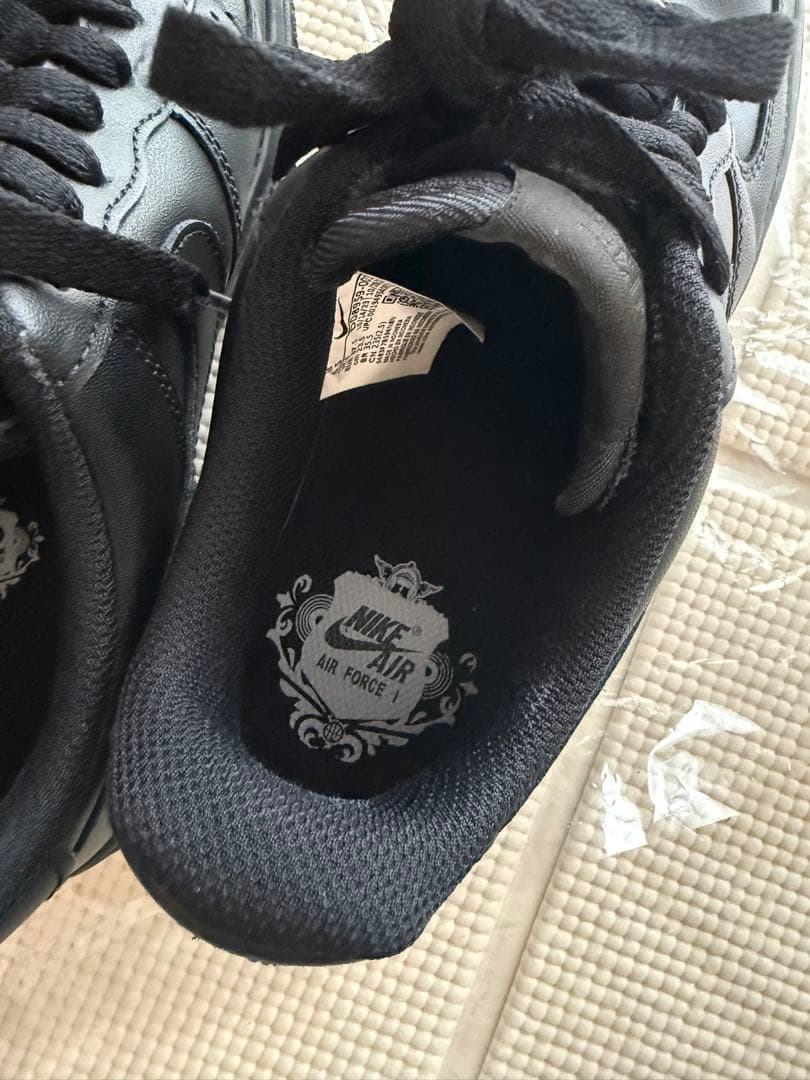 【NIKE 】AIR FORCE 1 オールブラック 23.5cm