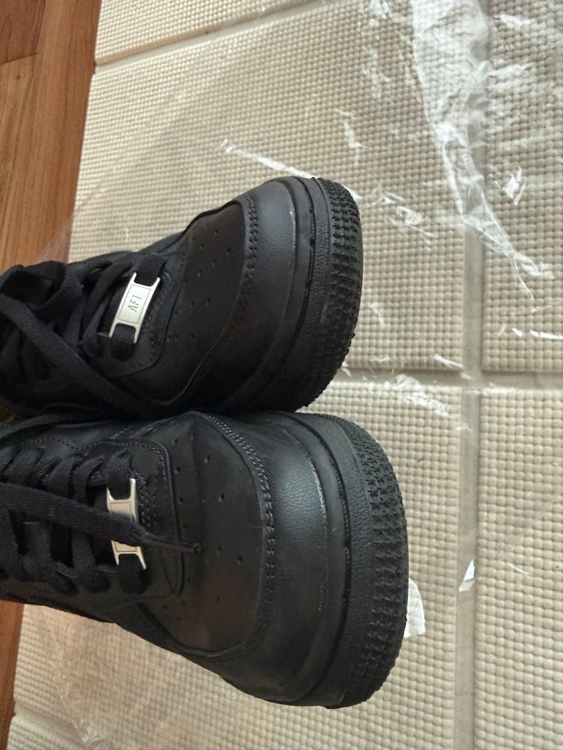 【NIKE 】AIR FORCE 1 オールブラック 23.5cm