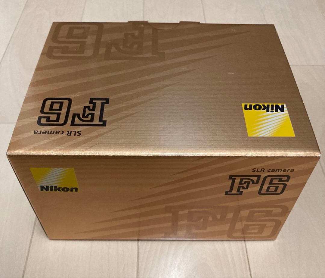 じ*行様 【美品／箱のみ】空箱 Nikon F6 緩衝材等付