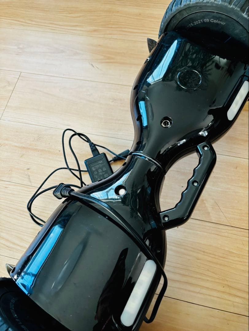 ☆光る・Bluetoothで音楽も☆ 電動スケボー LEDライト付き　ブラック