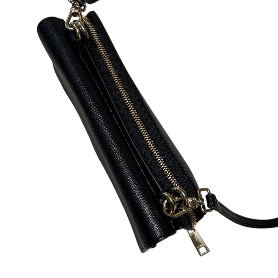 【極美品】フルラ ウォレットショルダーバッグ レザー 現行ロゴ　黒 リーヴァ