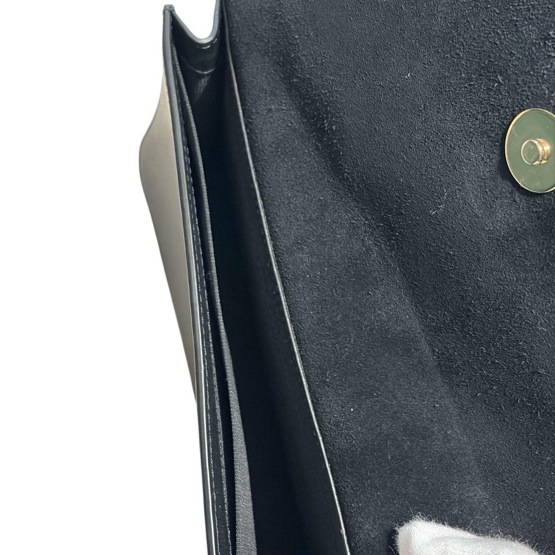 【極美品】フルラ ウォレットショルダーバッグ レザー 現行ロゴ　黒 リーヴァ