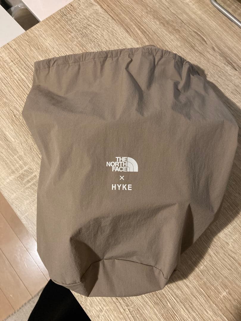 hyke tnfh ハイクノースフェイス　ベージュタン25スニーカー