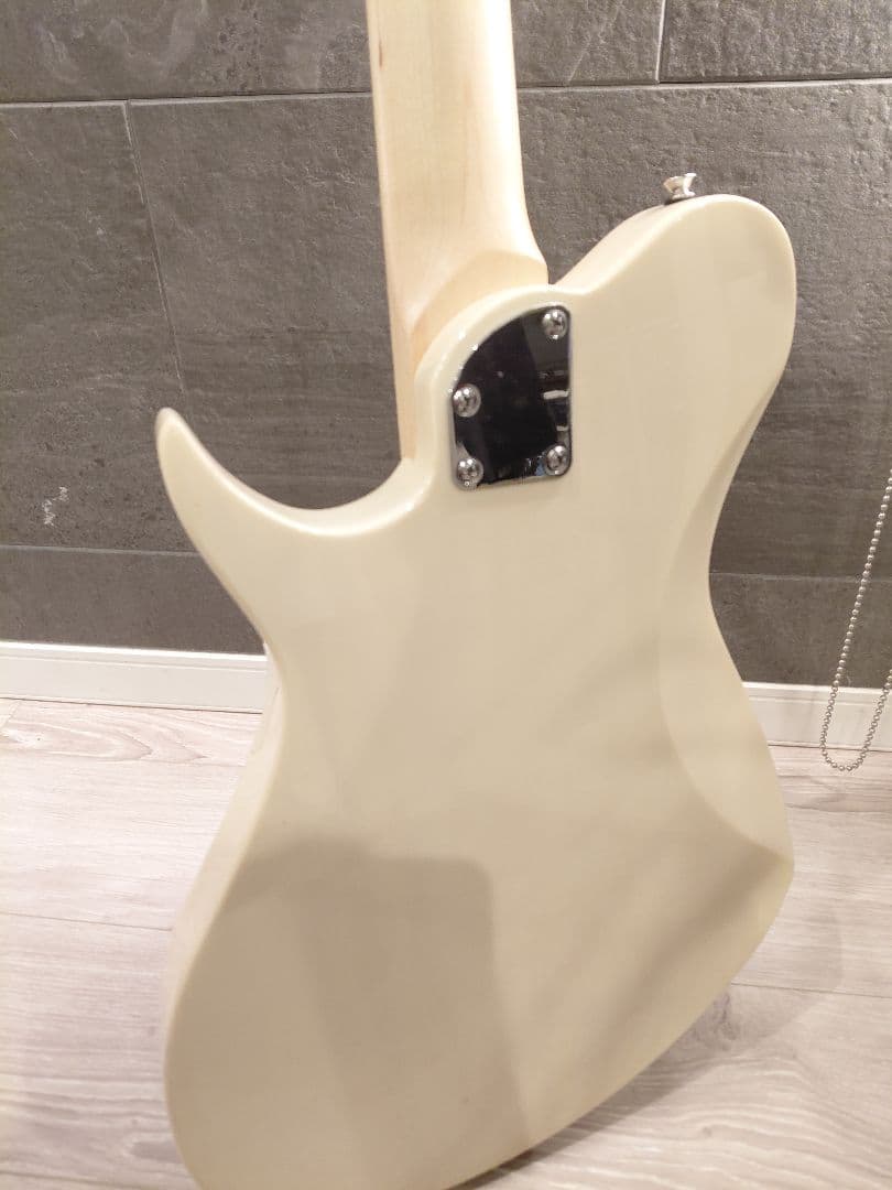 美品　ARIA PRO Jet-B51 ミディアムスケール エレキベー