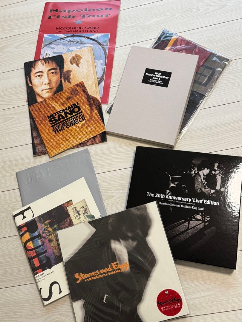 新しい佐野元春ファンの方へ！　 1980-2010関連書籍＆ツアーパンフetc…