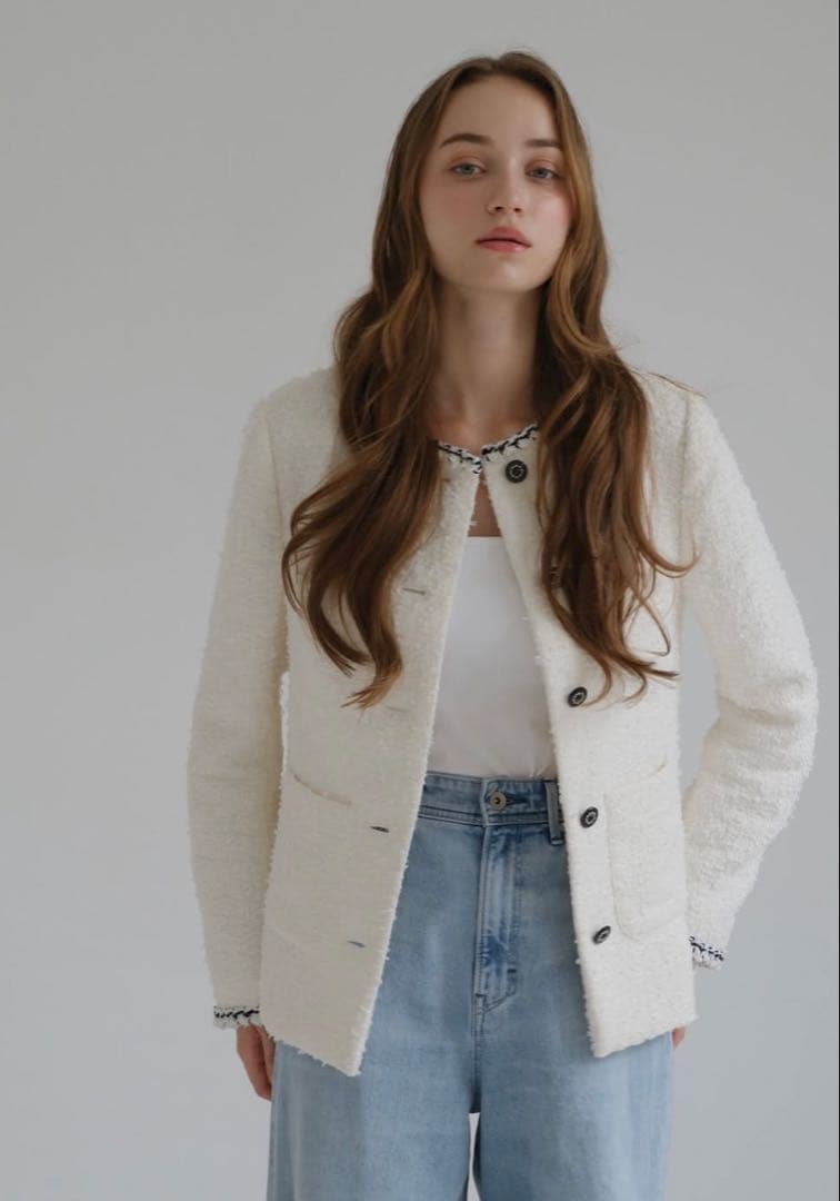 ジャケット・アウター CARLA Tweed jacket / White