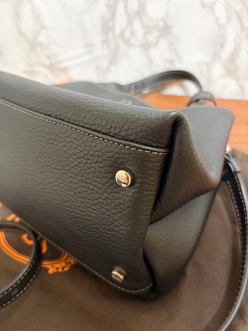 トッズ Tタイムレス レザー ミニ　2WAYハンドバッグ