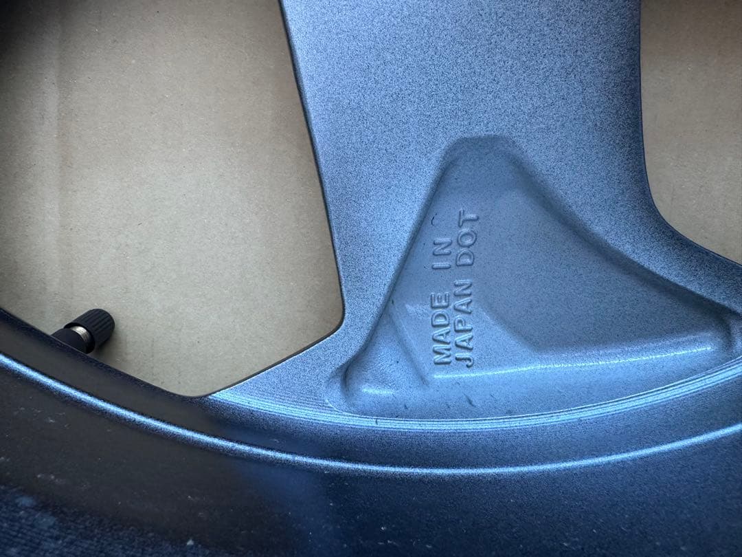 SK5フォレスターSTIスポーツ18インチ純正ホイール2本新車外し