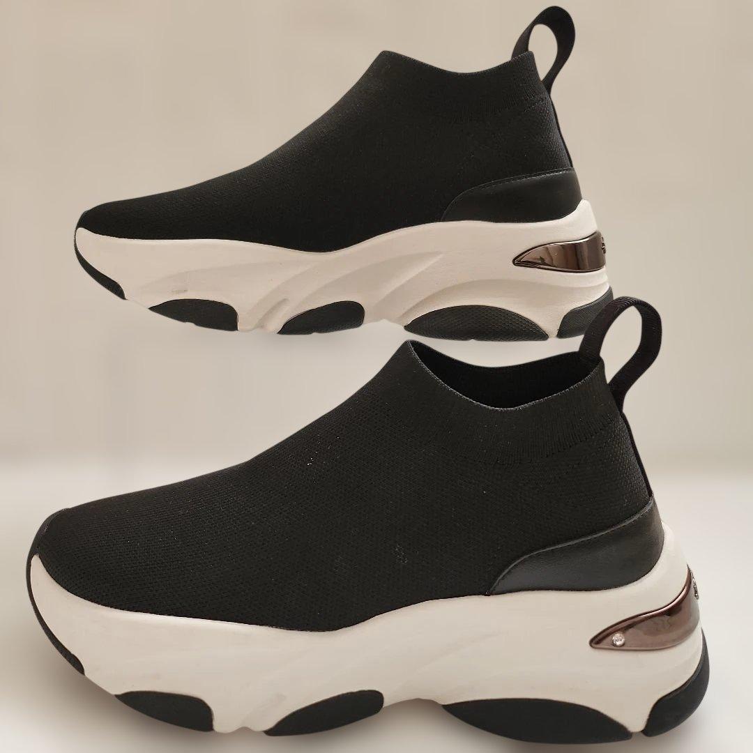 美品✨プラス　ダイアナ　軽量ニットソックススニーカー　厚底　撥水加工