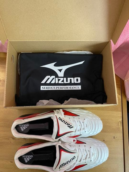 未使用品　モレリアウエーブSI  27.5 白赤黒