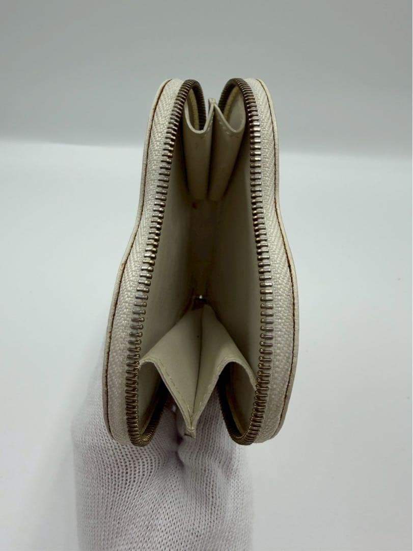 ルイヴィトン　ハート型ケース　ヴェルニポルトモネクール　イエロー