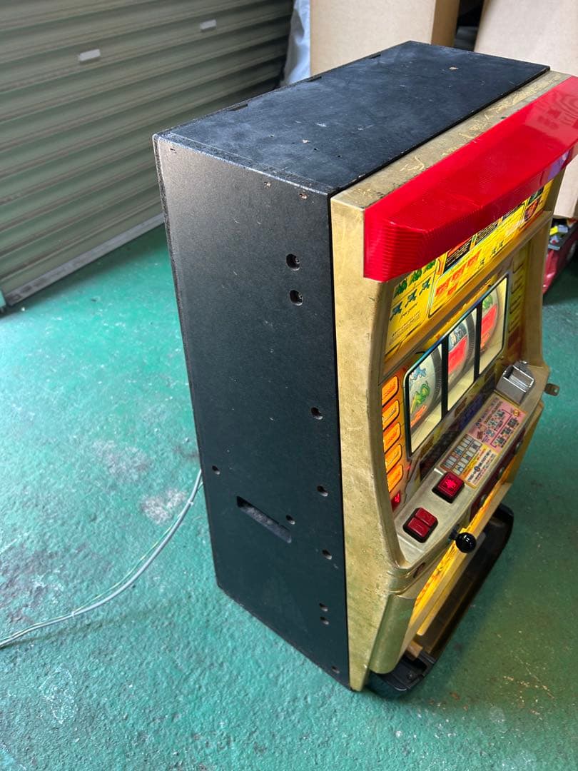 【京都市引き取り限定】パチスロ　ワードオブライツ メダル無し