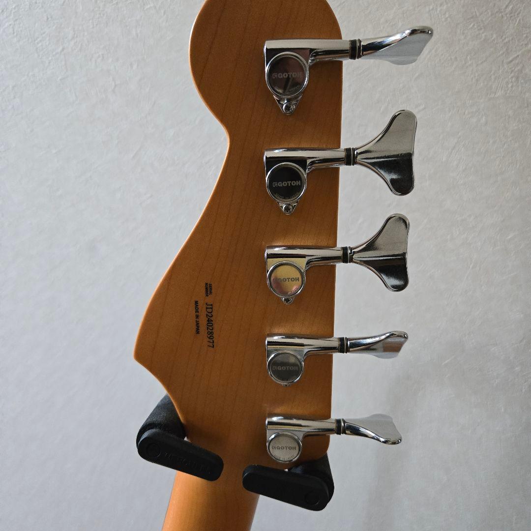 Deluxe Jazz Bass® V, Kazuki Arai Edition