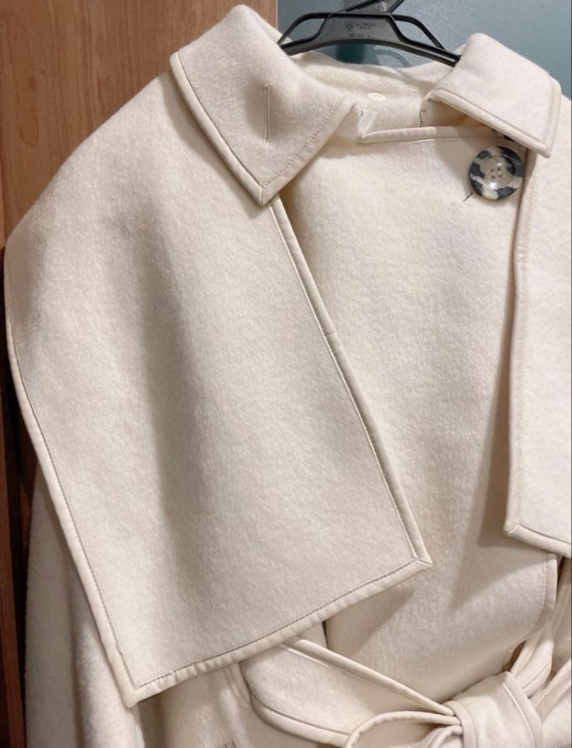 早割り！SNIDEL✩.*˚極美品✩.*˚新木優子 ポンチョ コート ホワイト