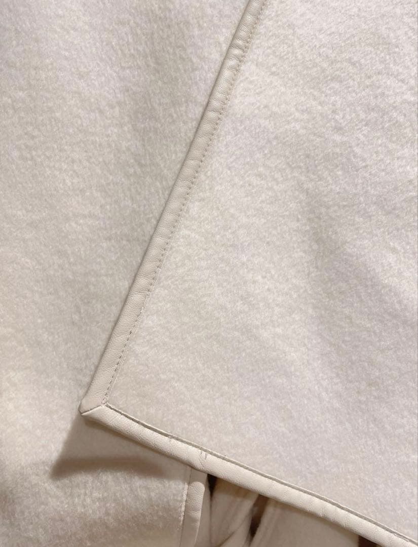 早割り！SNIDEL✩.*˚極美品✩.*˚新木優子 ポンチョ コート ホワイト