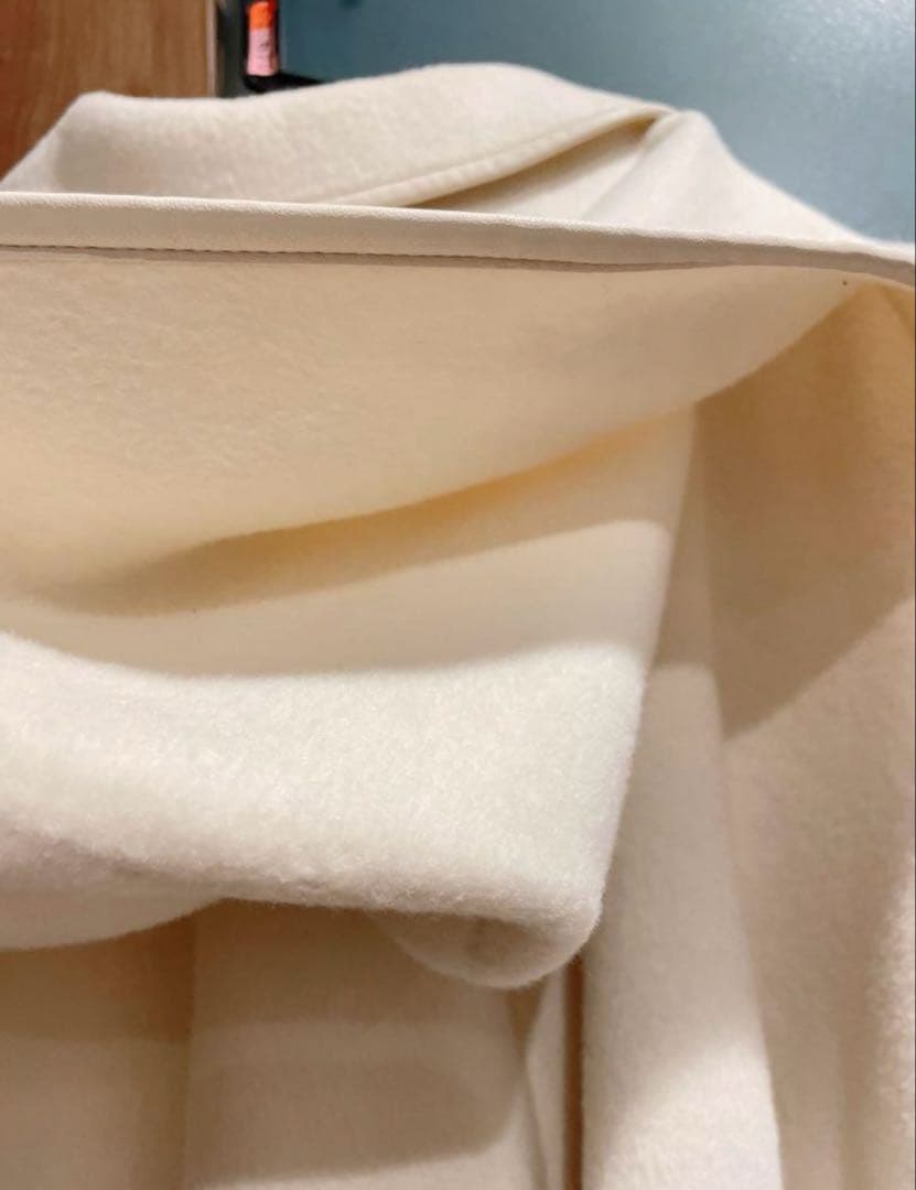 早割り！SNIDEL✩.*˚極美品✩.*˚新木優子 ポンチョ コート ホワイト