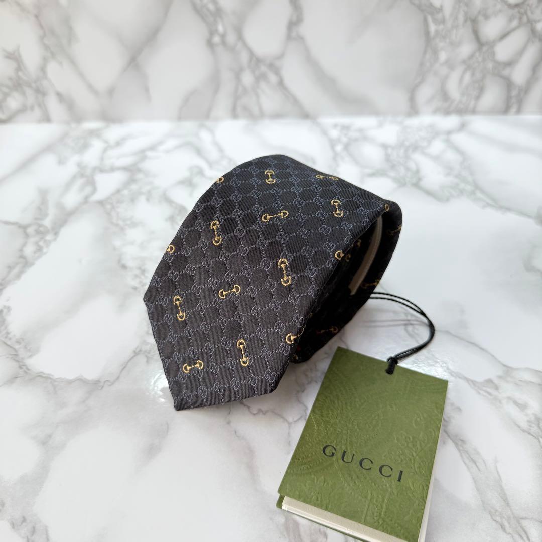 ✨未使用級タグ付✨ 近年モデル GUCCI ネクタイ シルク100% GG柄 紺