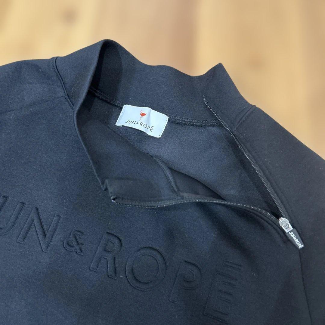 ジュン&ロペ　黒　トレーナー