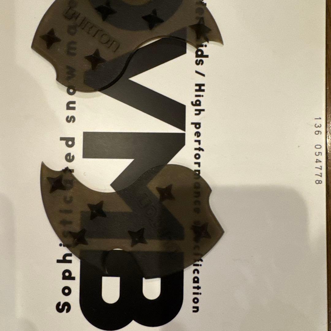 NOVEMBR KDスノーボード ホワイト ケース付き