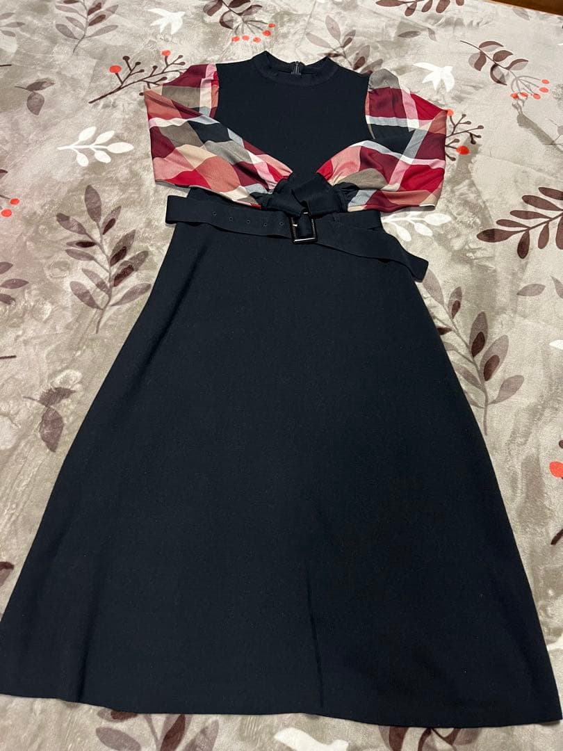 ブルーレーベルクレストブリッジ38ニットワンピース