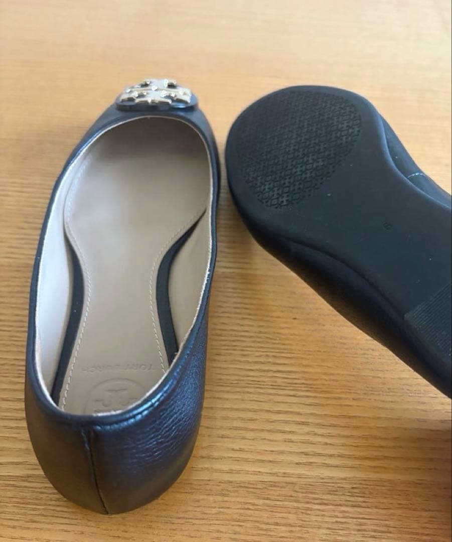 Tory Burch 黒 レザーフラットシューズ