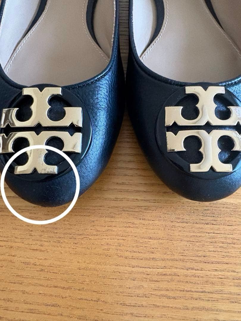 Tory Burch 黒 レザーフラットシューズ