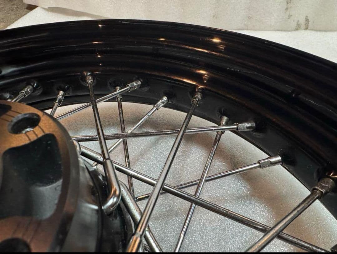 ハーレーダビットソン　　スポーツスター　ナイトロッド　リアホイール