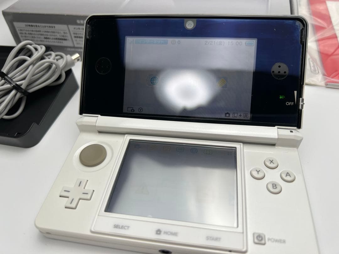 ニンテンドー3DS アイスホワイト　ゼルダの伝説　時のオカリナ