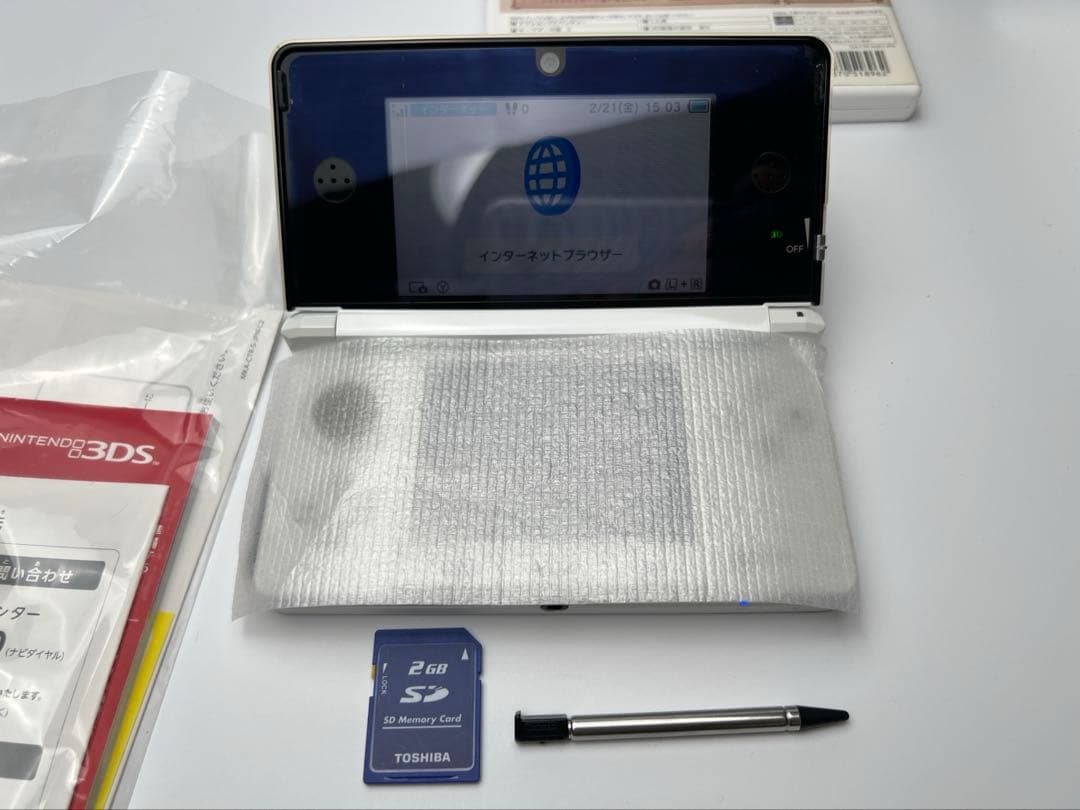 ニンテンドー3DS アイスホワイト　ゼルダの伝説　時のオカリナ