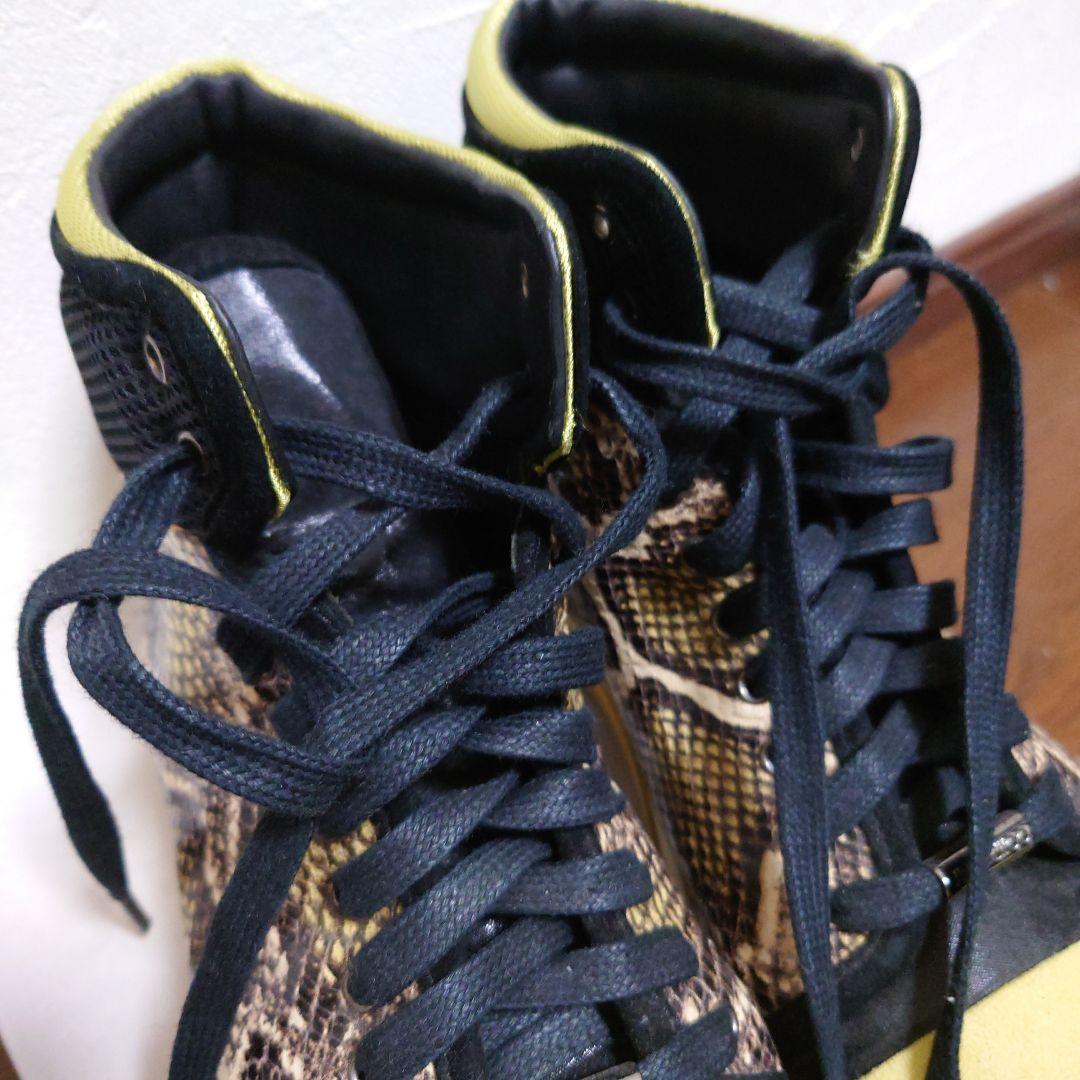 JIMMY CHOO スネーク柄 ハイカットスニーカー