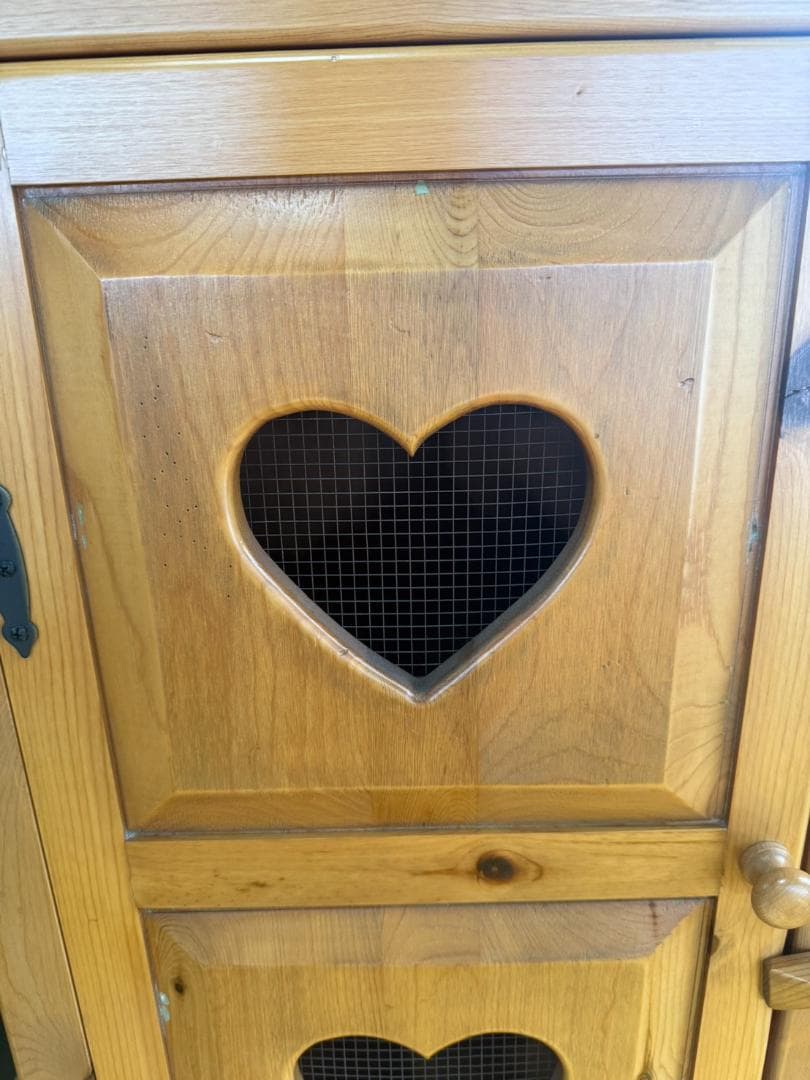 カントリー調 ハート 木製キャビネット