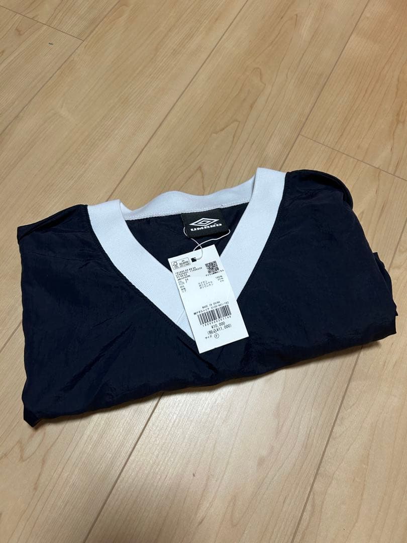 umbro ナイロン プルオーバー　ローリーズファーム　コラボ商品