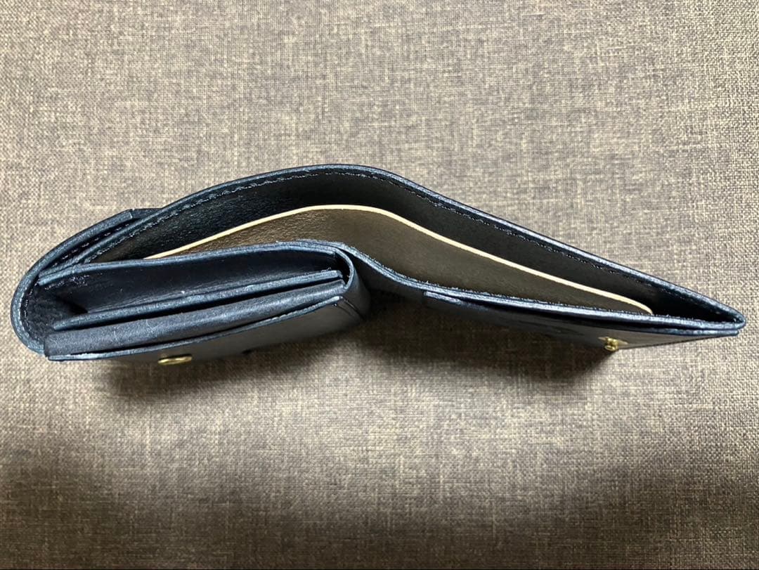 【BEER BELLY】HATCH BACK レザー　二つ折財布