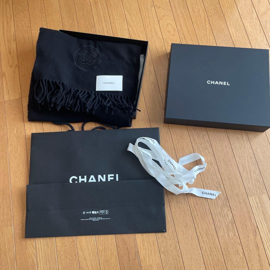 CHANEL シャネル　ブラックマフラー