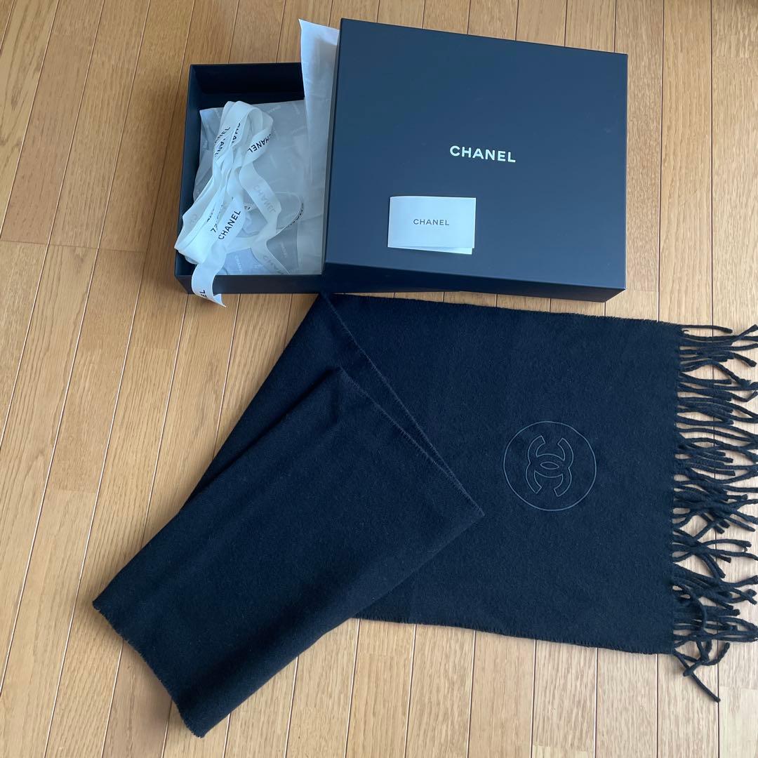 CHANEL シャネル　ブラックマフラー
