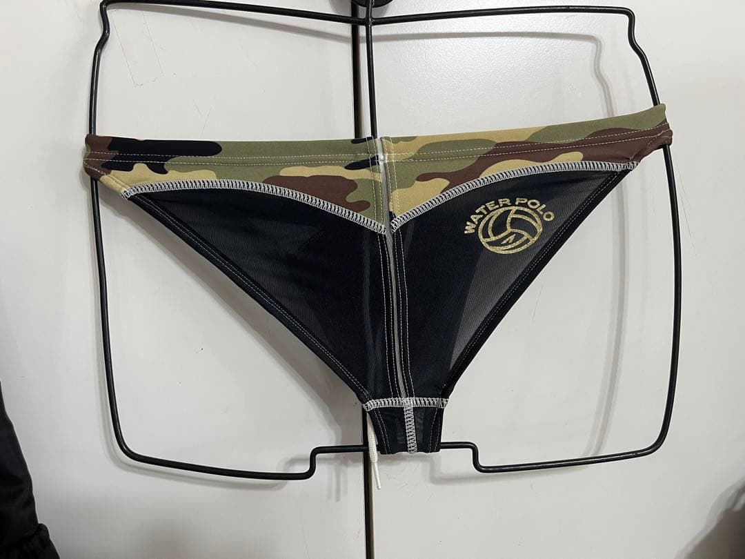 AQUX 競パン　モッコリ強調ハンケツローライズ　AQ25821S