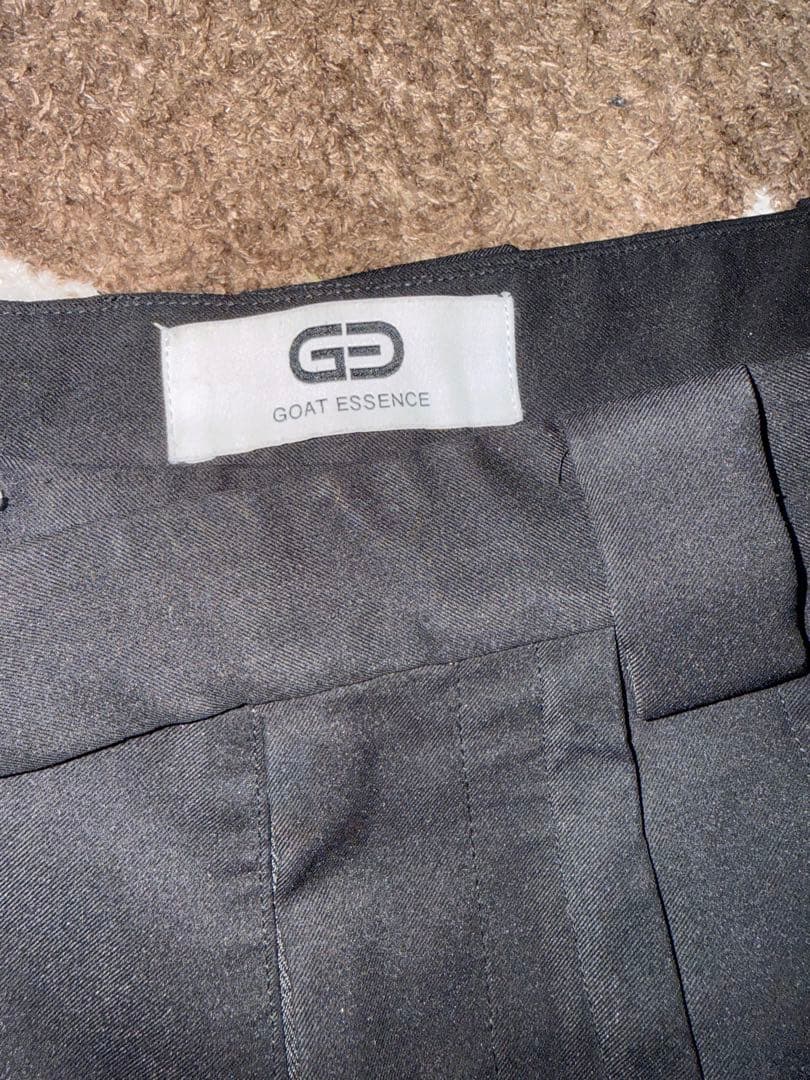 に*ん様 GOAT ESSENCE 黒 ワイドパンツ