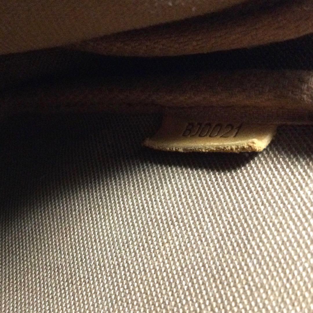 斜めがけ可能★ルイヴィトン モノグラム　アクサリーポーチ　アクセポ　ロングスト付