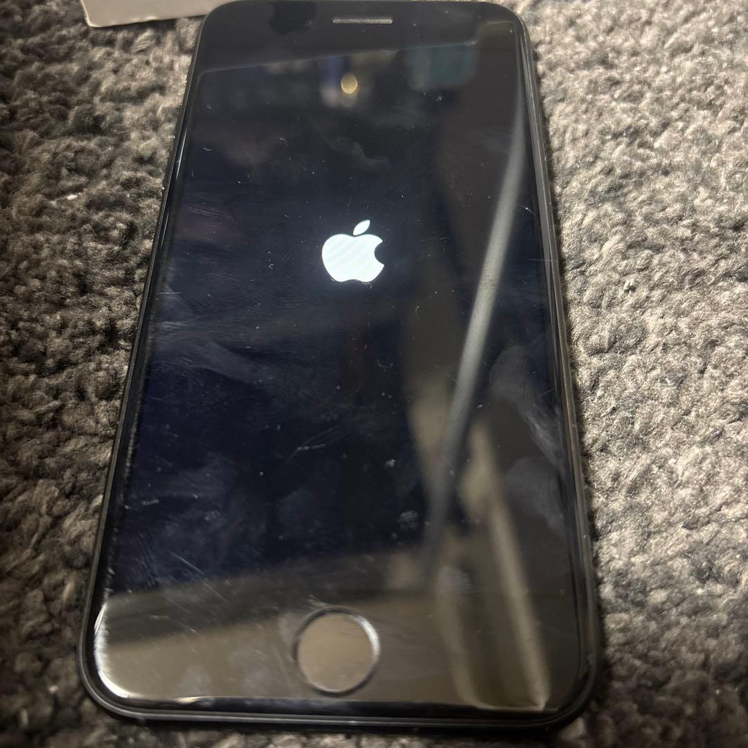 Apple iPhone SE (第2世代) ブラック 本体