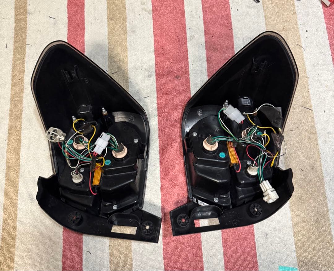 インプレッサスポーツ XV GP系 ヴァレンティ テールランプ テール