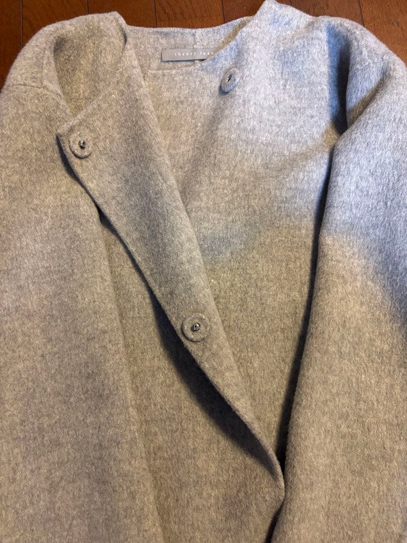 theory luxe グレーコート　38サイズ