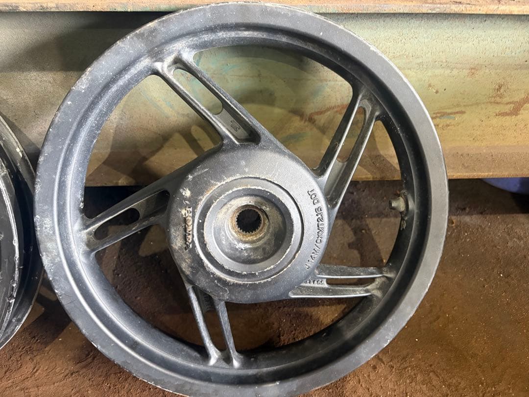 ホンダPCX125ホイール前後セット、アルミ製 、ディスク、