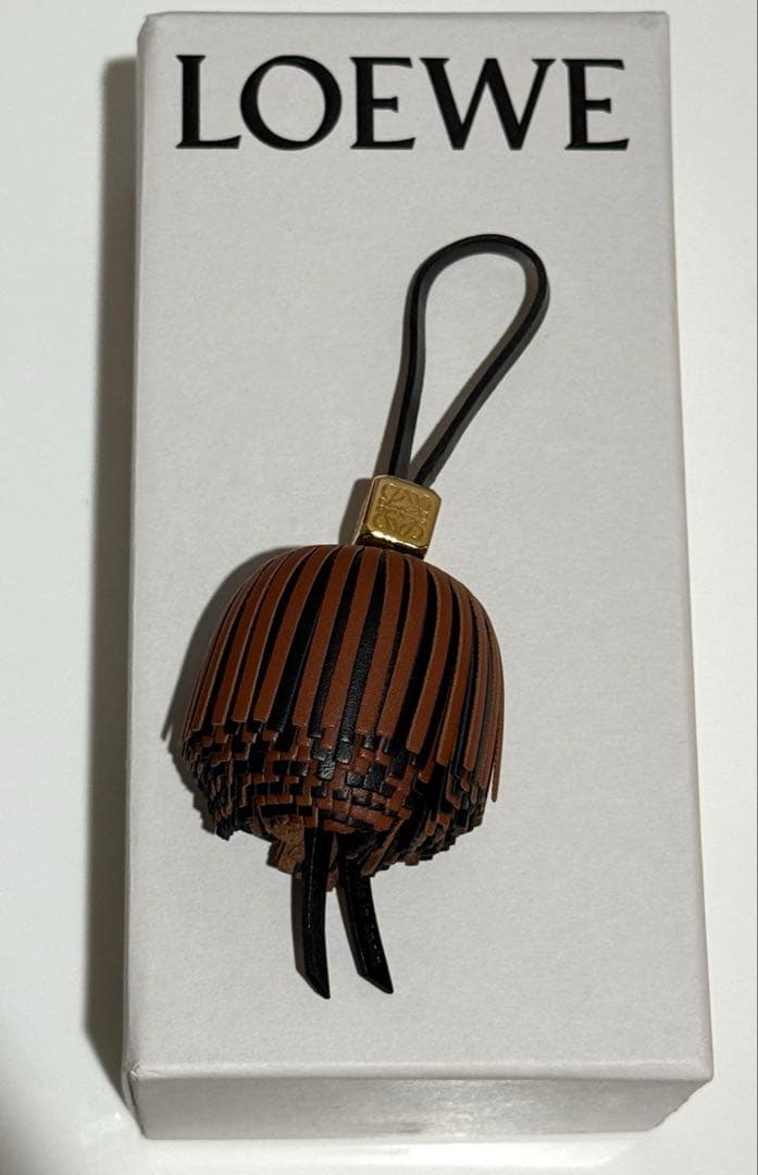ロエベ　アナグラムダイス付　タッセル　フリンジ　チャーム　LOEWE レザー
