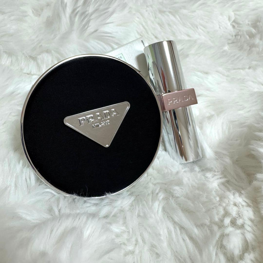 プラダ リップ クッションファンデ PRADA