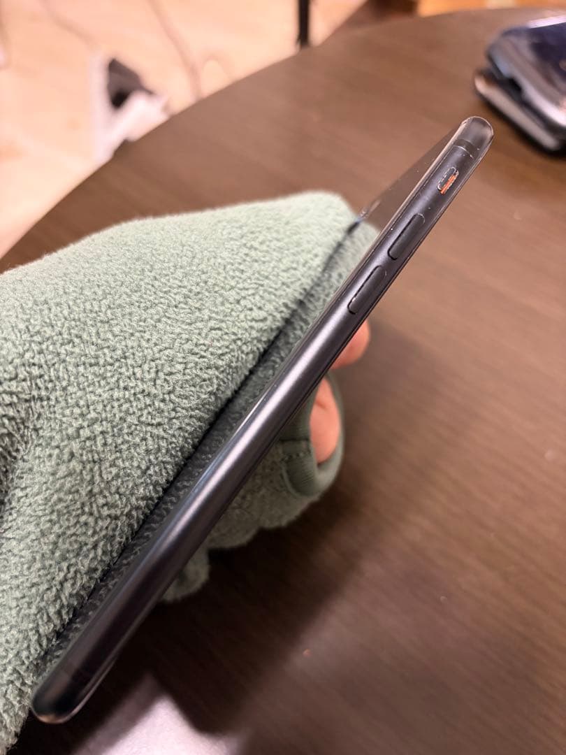 iPhone SE 第2世代 ブラック 128GB